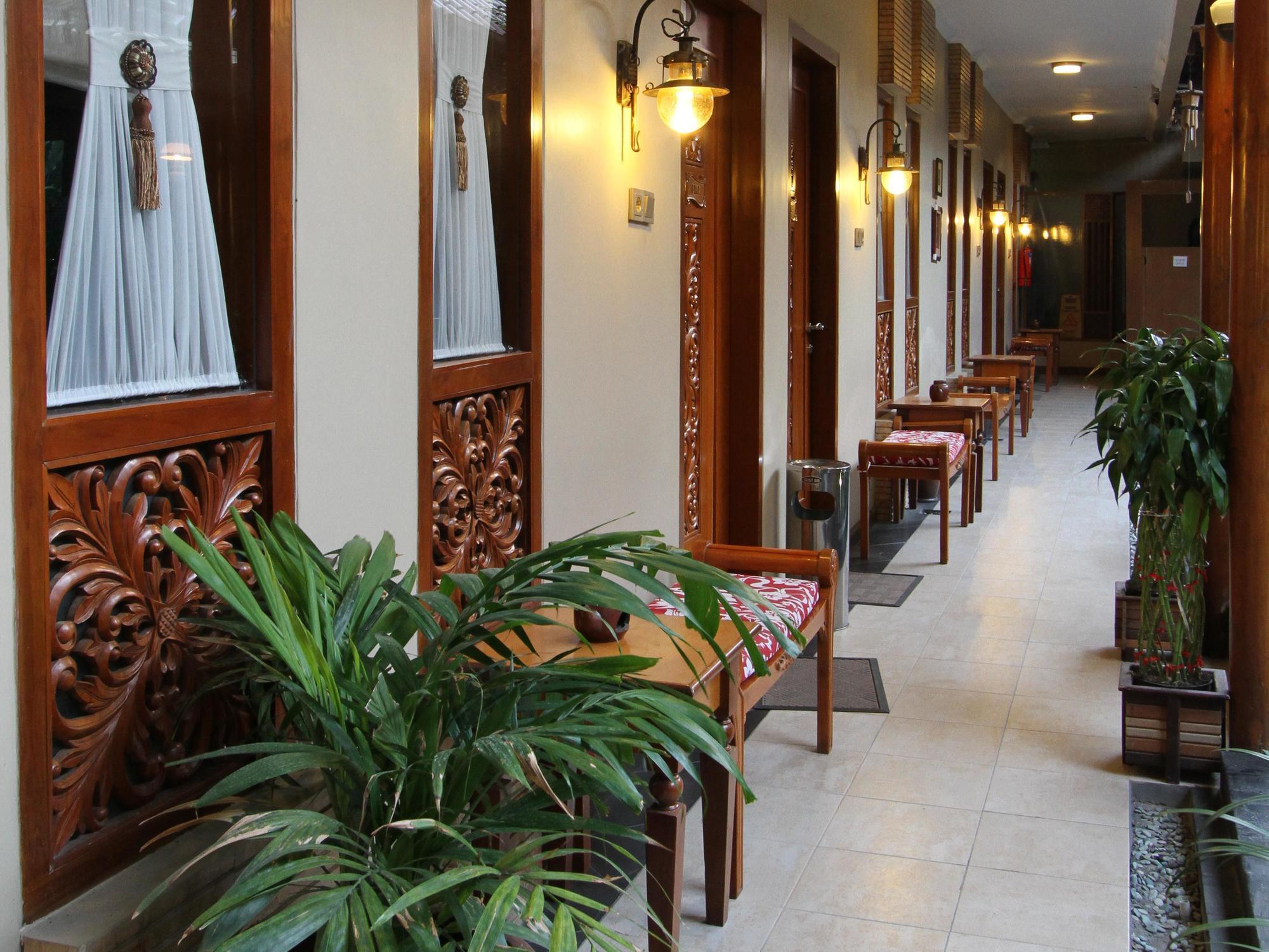 Urbanview Adya Nalendra Tugu Jogja Otel Yogyakarta Dış mekan fotoğraf